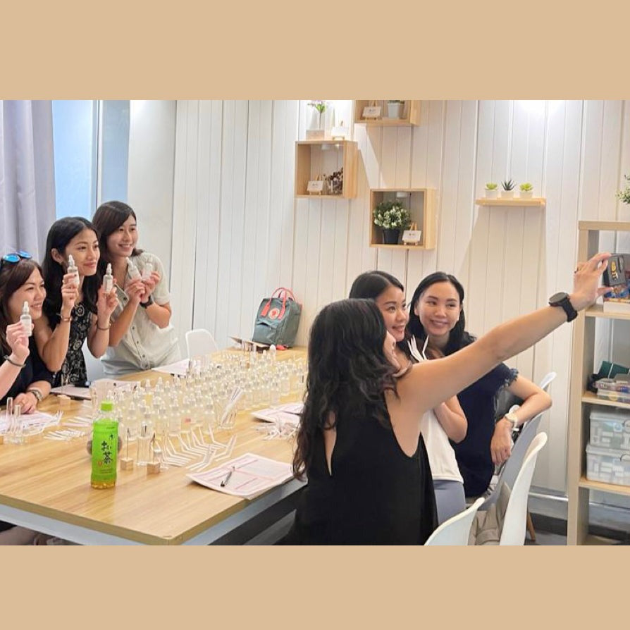 Perfume workshop DIY 香水 香水調配工作坊 Glammihk Glammi birthday group